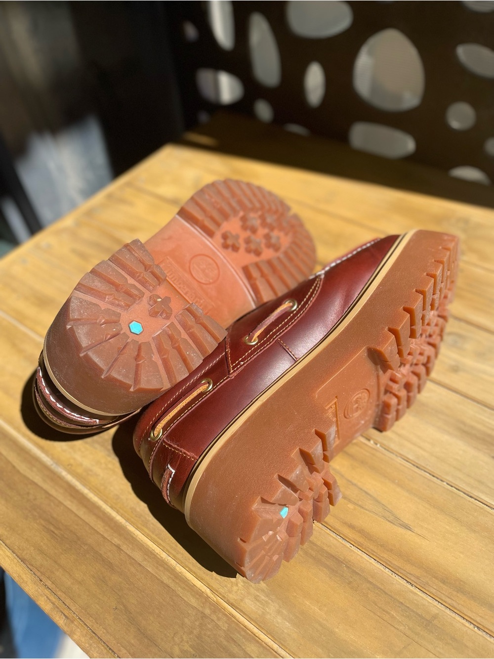 LIKE NEW! Timberland Women’s Brown Leather Lug-Soled Boat Shoes - Picture 3 of 6
